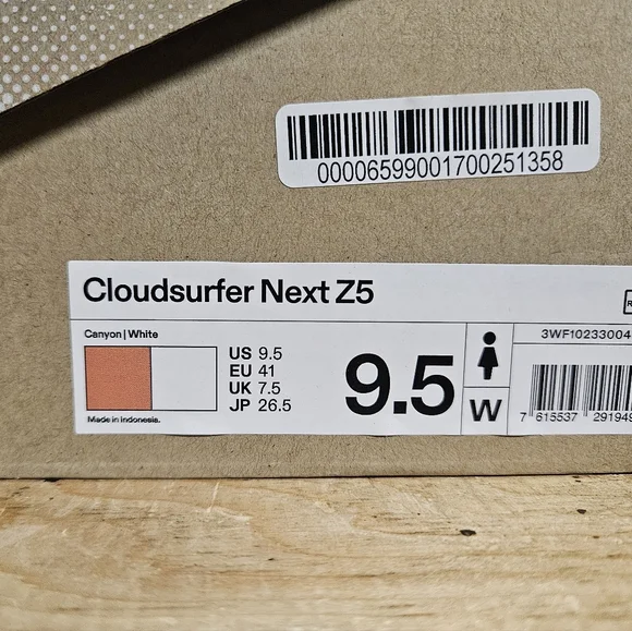 On Cloudsurfer Next Z5 Womens Size 9.5 Canyon White Orange Running Shoe Sneaker